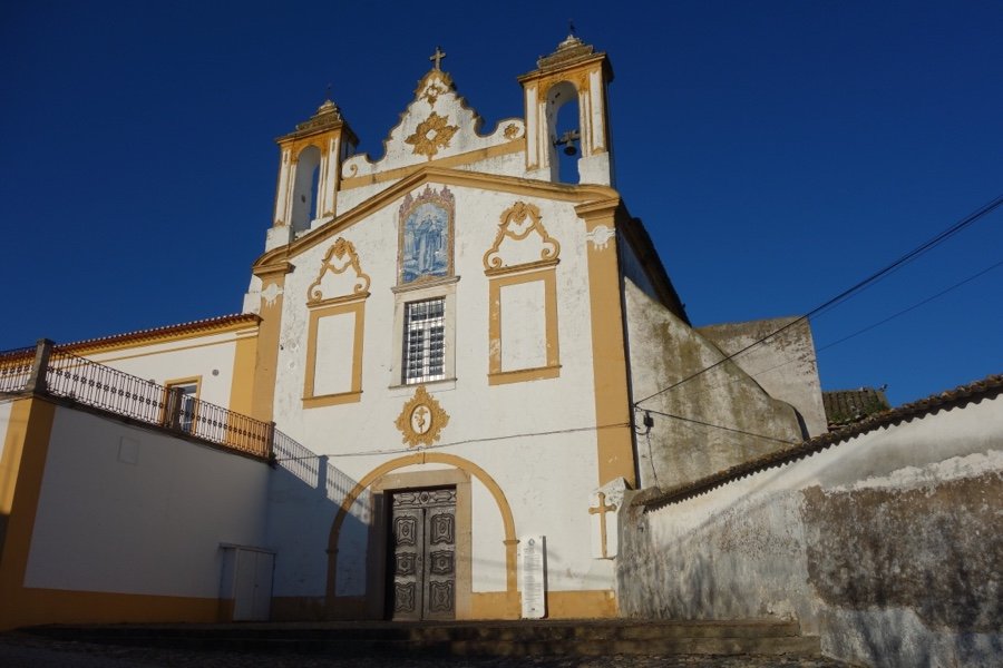Церковь монастыря Санто Антониу в Алтер-ду-Шан